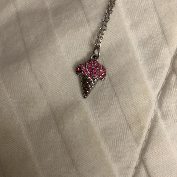 Silver tone pink (strawberry flavor😜) ice cream🍦 necklace 14 1/2” + 3”extender - Picture 3 of 7